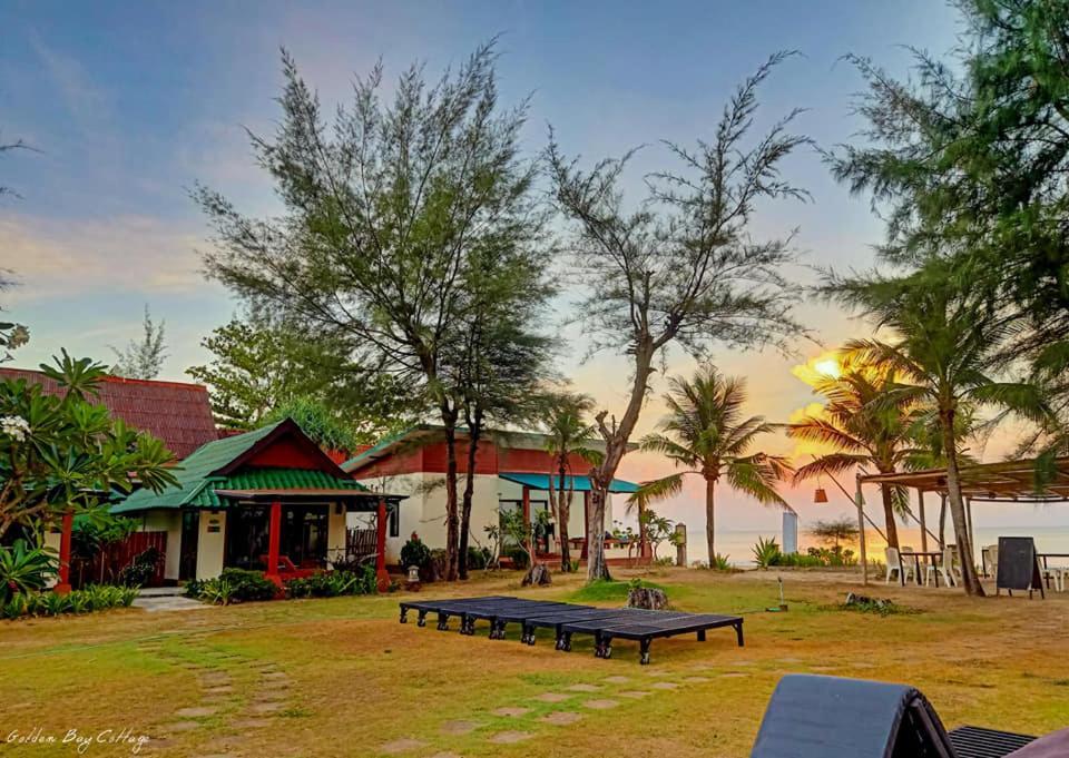 Golden Bay Cottage - Sha Extra Plus Koh Lanta Exterior photo